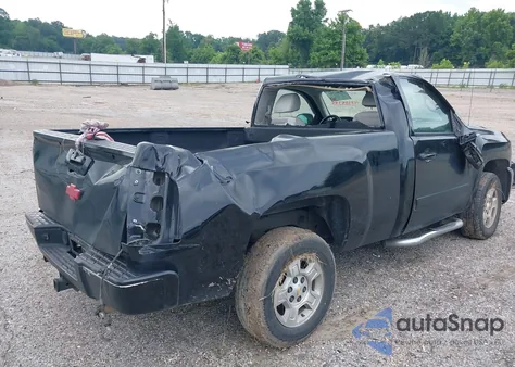 2008 Chevrolet Silverado C1500 z USA, uszkodzony, nr VIN 1GCEC14008Z302621